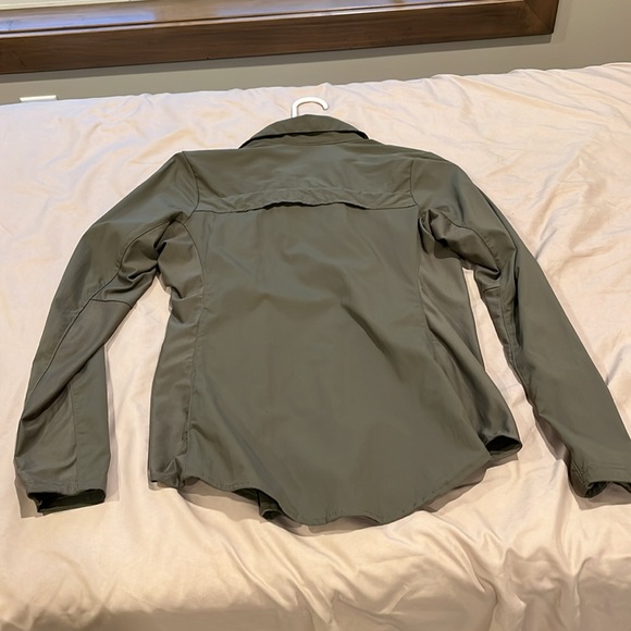 Ladies Columbia Button Up (XS) - Picture 3 of 3